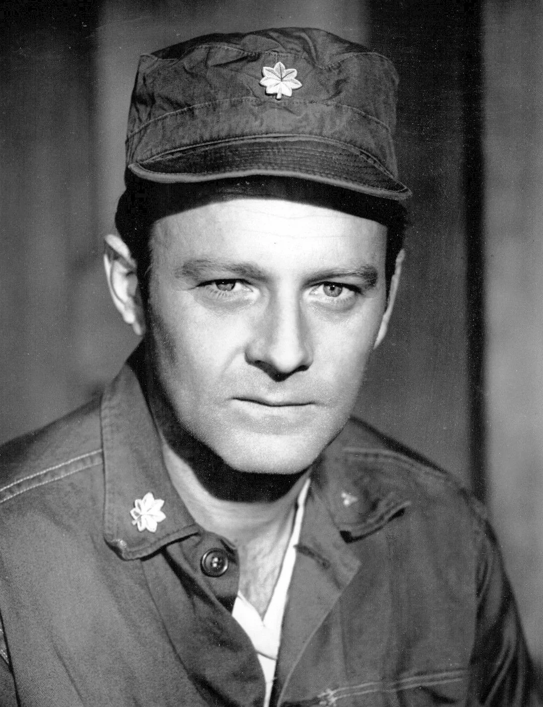 Larry_Linville_Major_Frank_Burns_MASH_1972.jpeg
