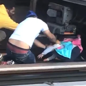 train-rescue5.jpg